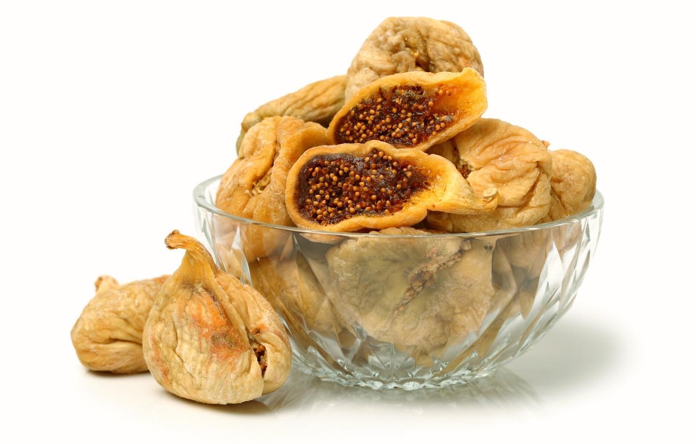 qua-sung-kho-2 Ăn quả sung khô có tác dụng gì